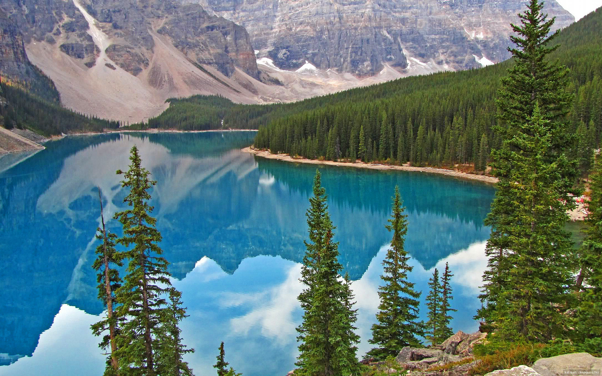 开云网站-青年新锐挑战老牌劲旅,机会与挑战并存,新青年迎接挑战