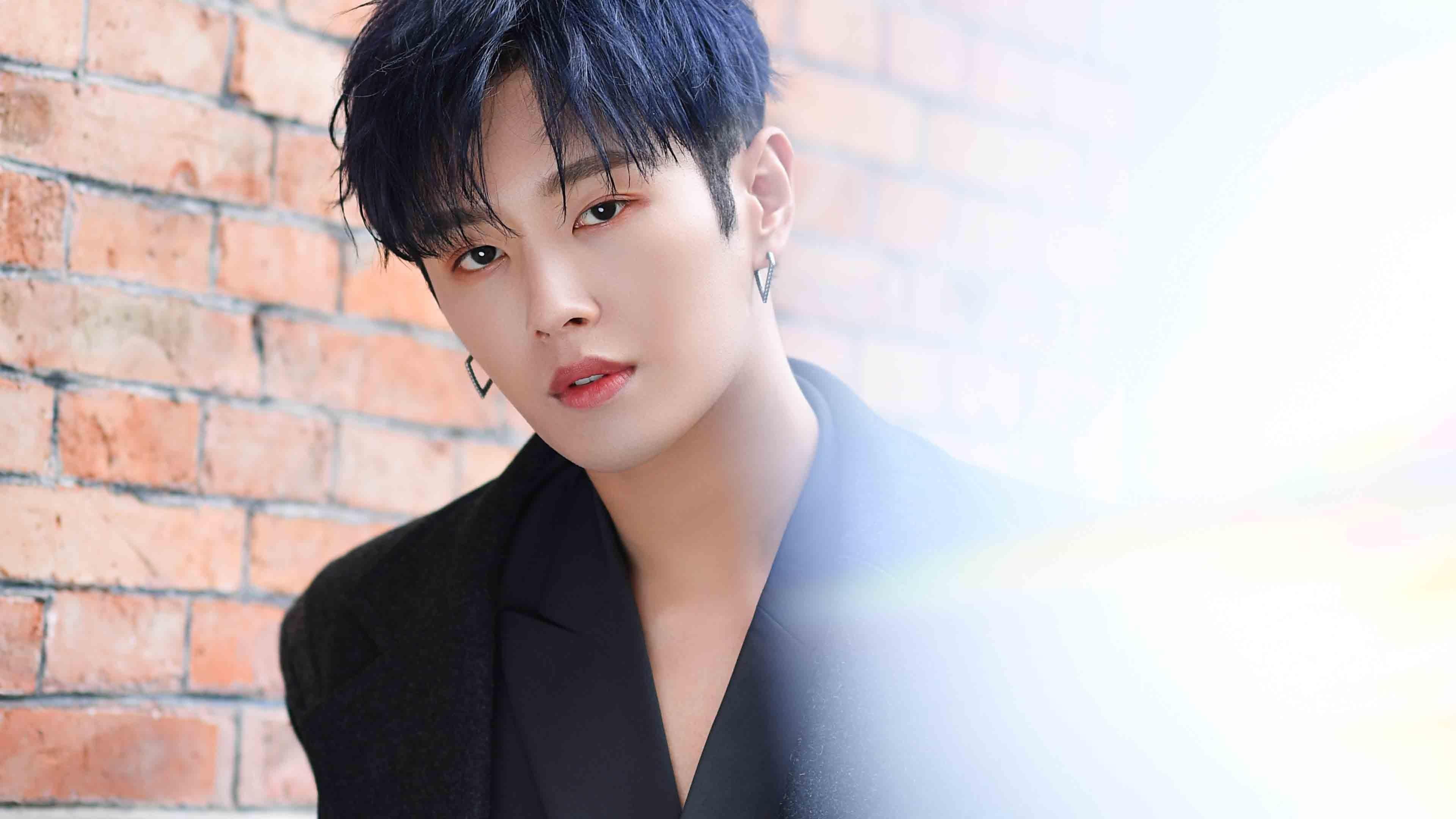 开云体育APP下载-米兰双雄奋勇争冠,意甲走向高潮